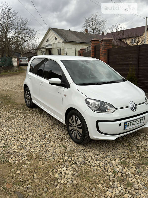 Volkswagen Up (2014)