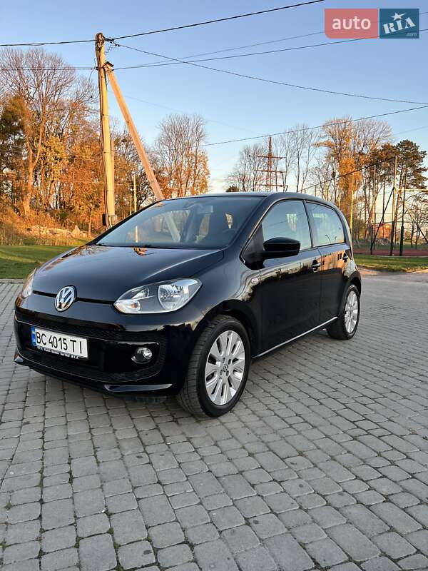 Volkswagen Up (2013)