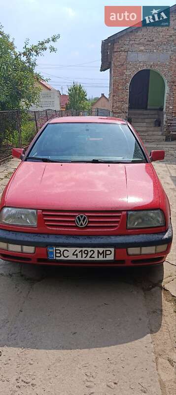 Volkswagen Vento (1997)