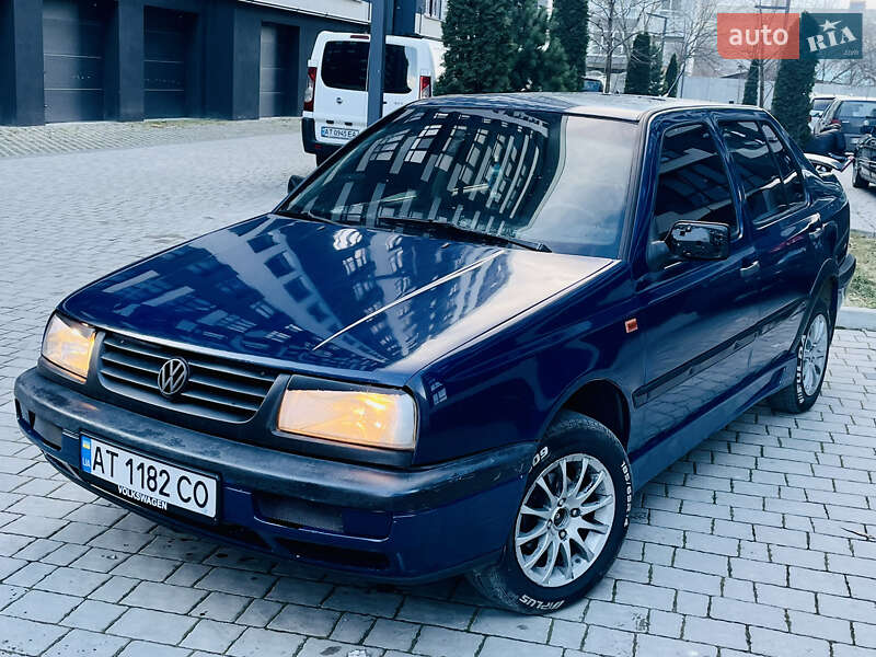 Volkswagen Vento (1993)