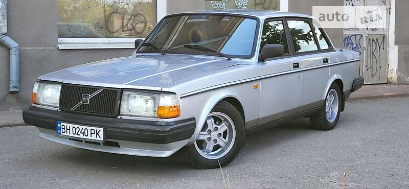 Volvo 240 (1990)