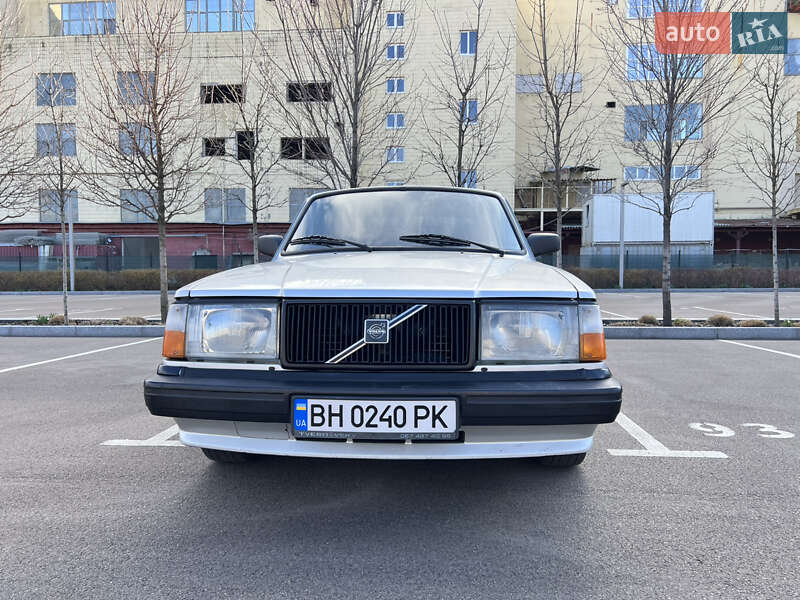 Volvo 240 (1990)