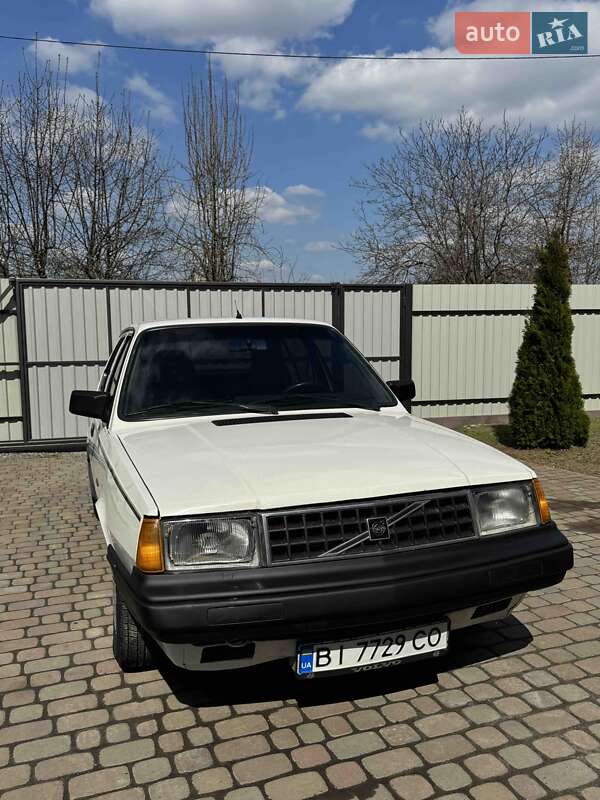 Volvo 340 (1989)