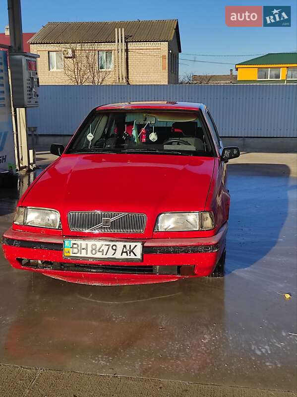 Volvo 440 (1995)