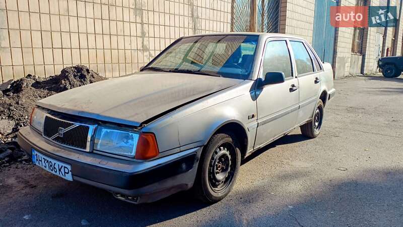 Volvo 460 (1993)
