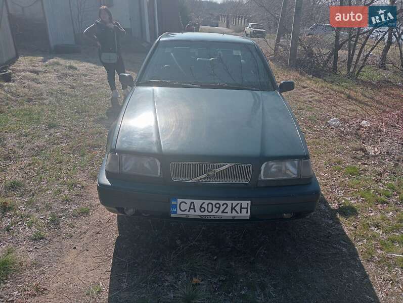 Volvo 460 (1995)