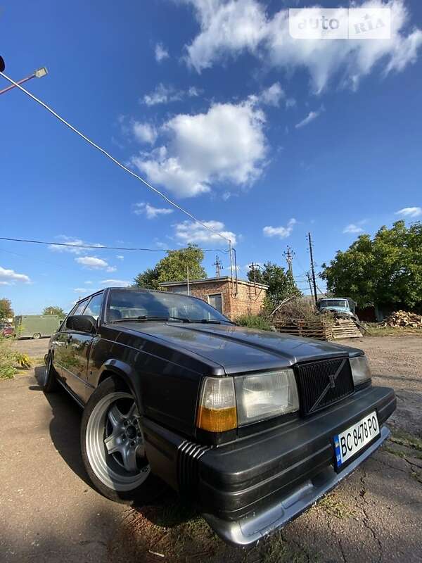 Volvo 740 (1985)