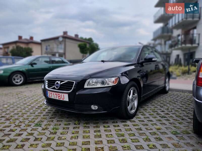 Volvo S40 (2012)