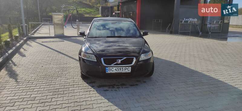 Volvo S40 (2009)