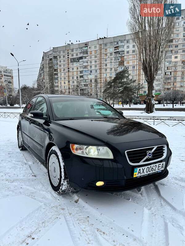 Volvo S40 (2008)