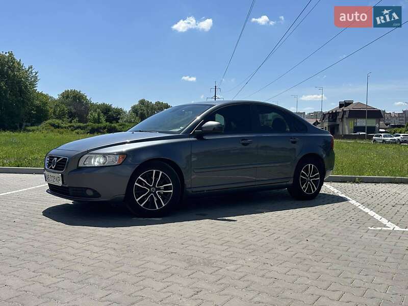 Volvo S40 (2010)