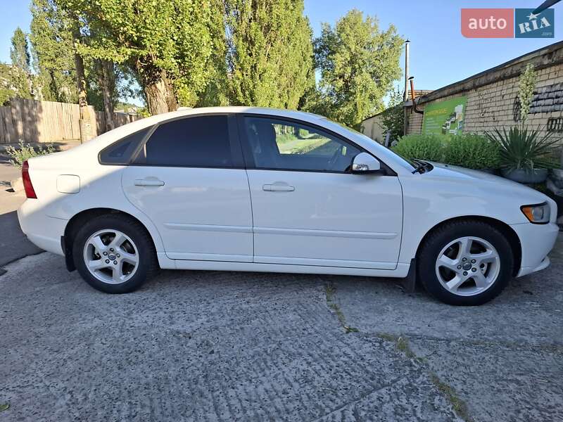Volvo S40 (2012)