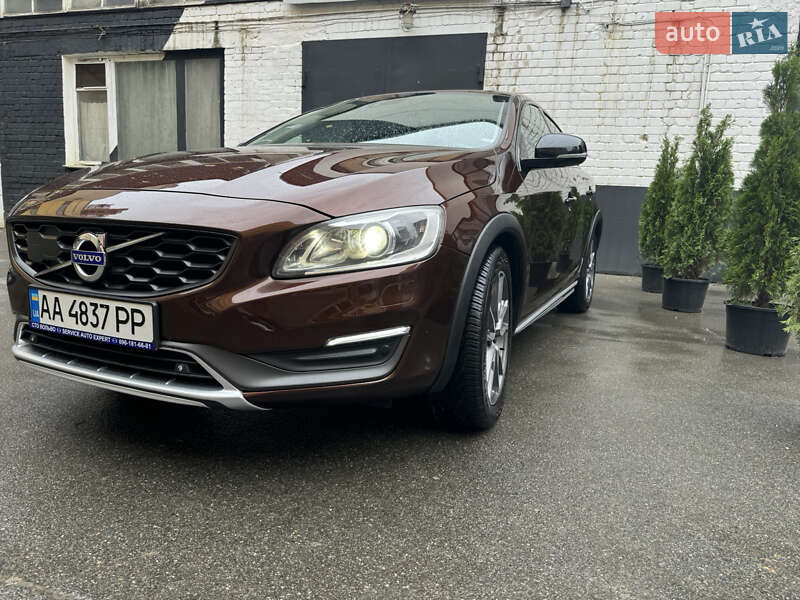 Volvo S60 cross country (2016)