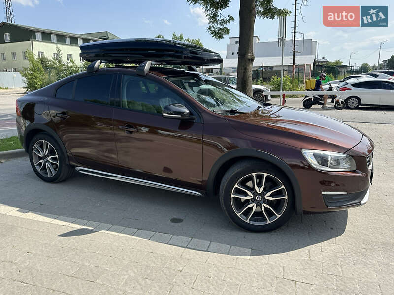 Volvo S60 cross country (2016)