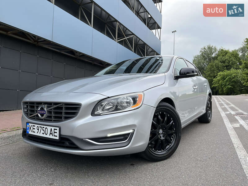 Volvo S60 (2015)