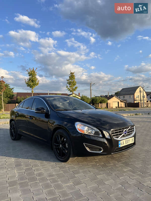 Volvo S60 (2012)
