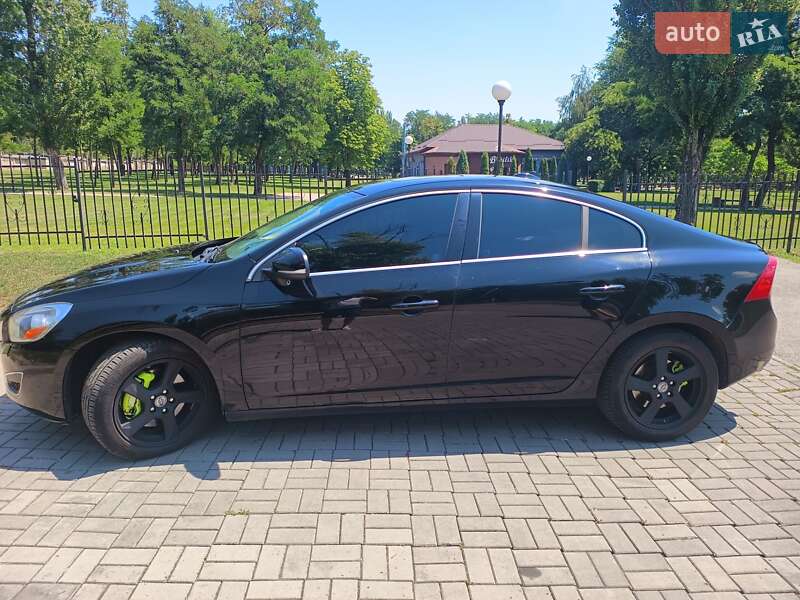 Volvo S60 (2013)