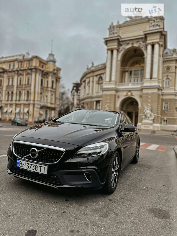 Volvo V40 cross country (2019)