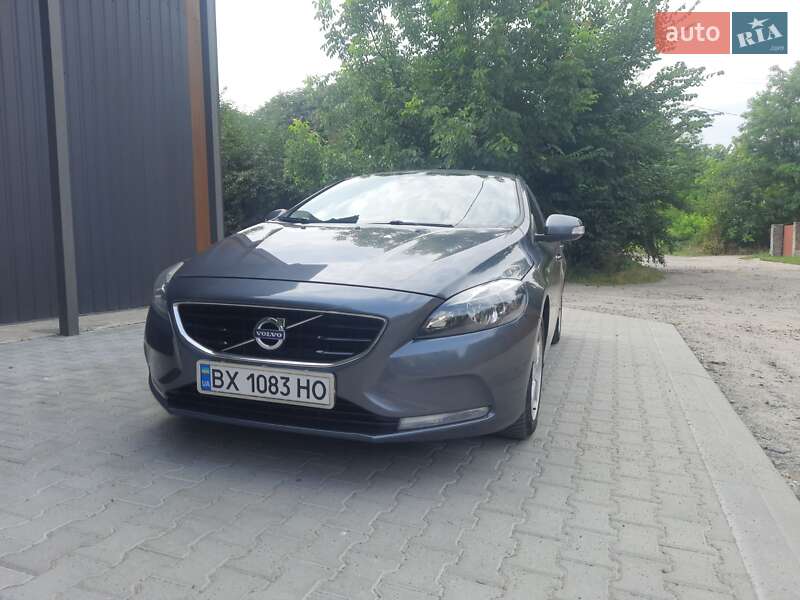 Volvo V40 (2013)