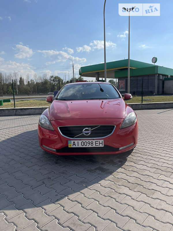 Volvo V40 (2013)
