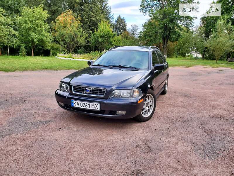 Volvo V40 (2004)