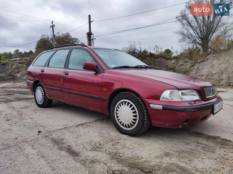 Volvo V40 (1997)