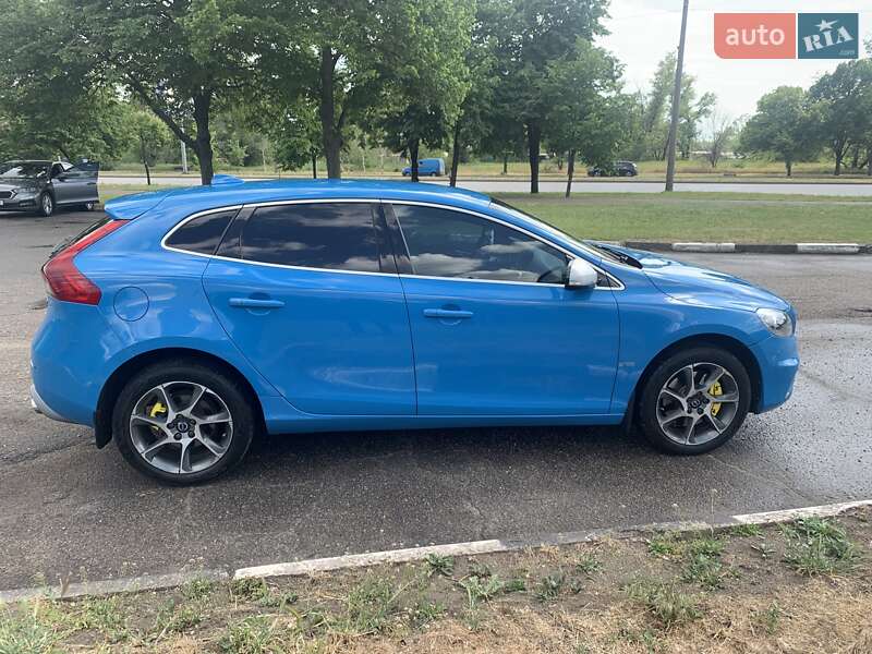 Volvo V40 (2014)