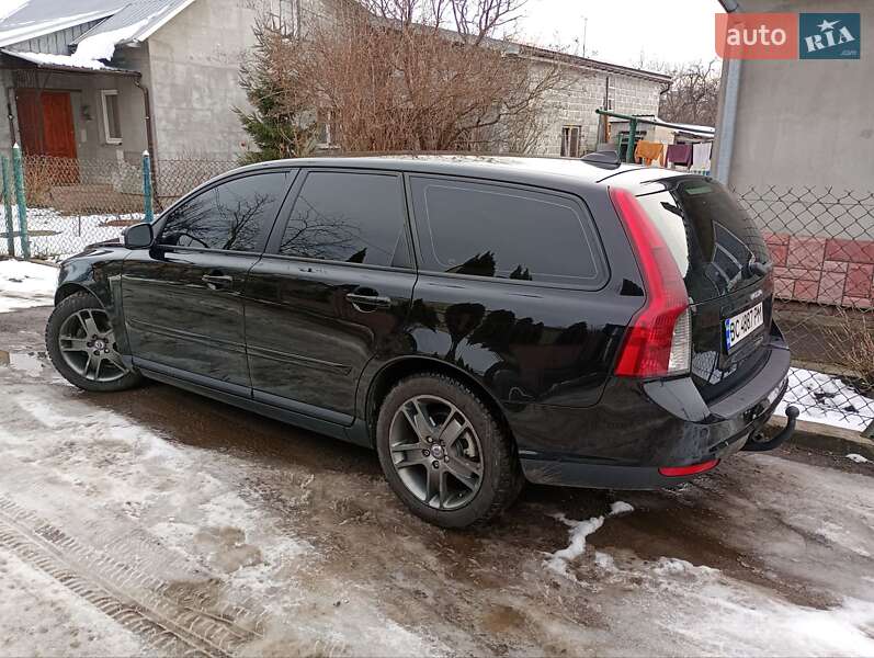 Volvo V50 (2008)