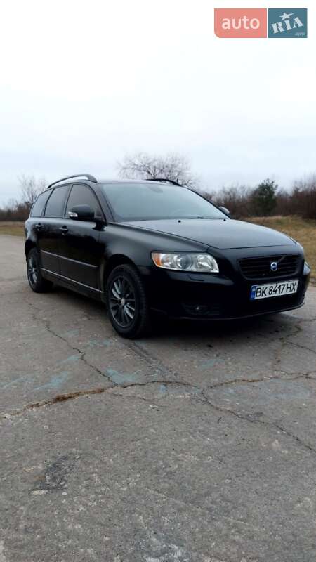 Volvo V50 (2009)