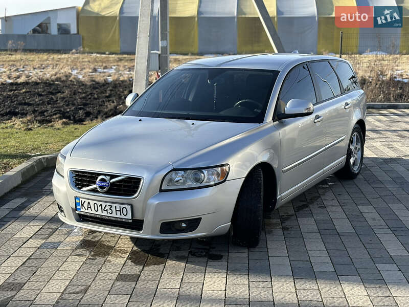 Volvo V50 (2011)