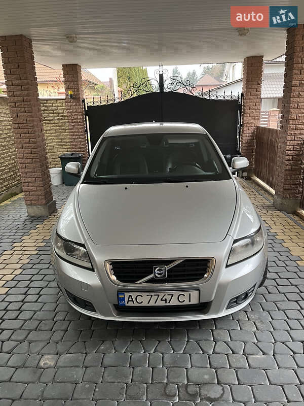 Volvo V50 (2008)