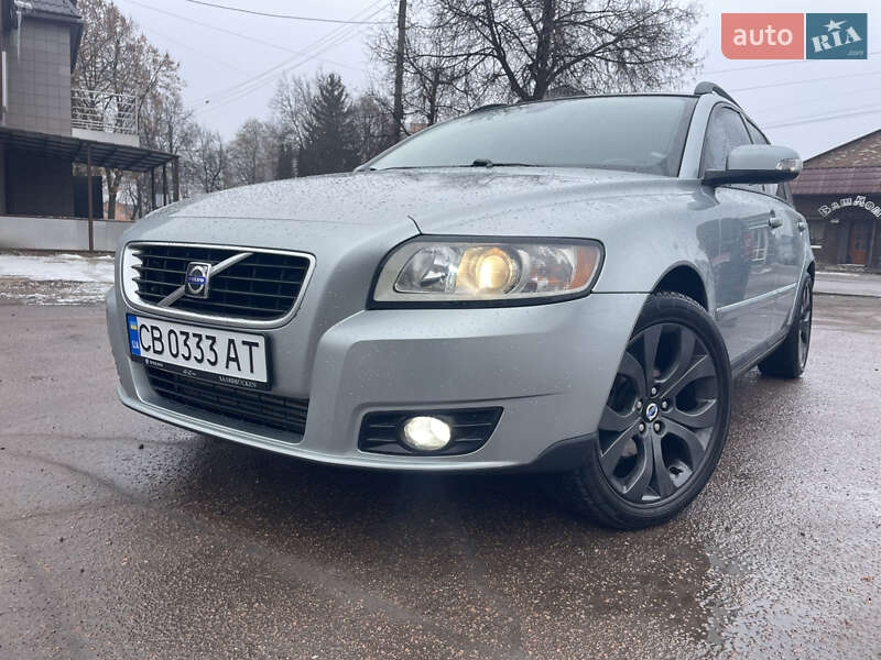Volvo V50 (2008)