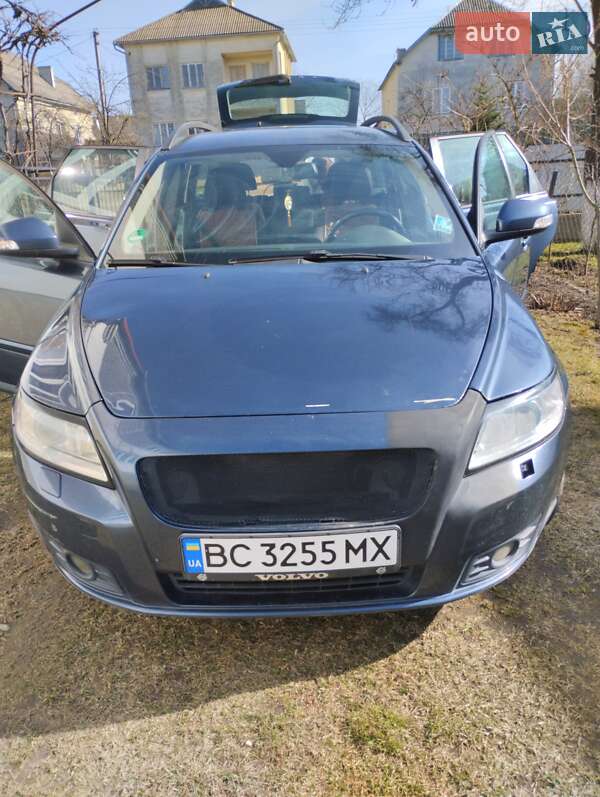 Volvo V50 (2009)