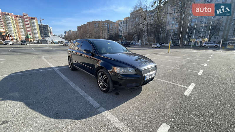 Volvo V50 (2005)