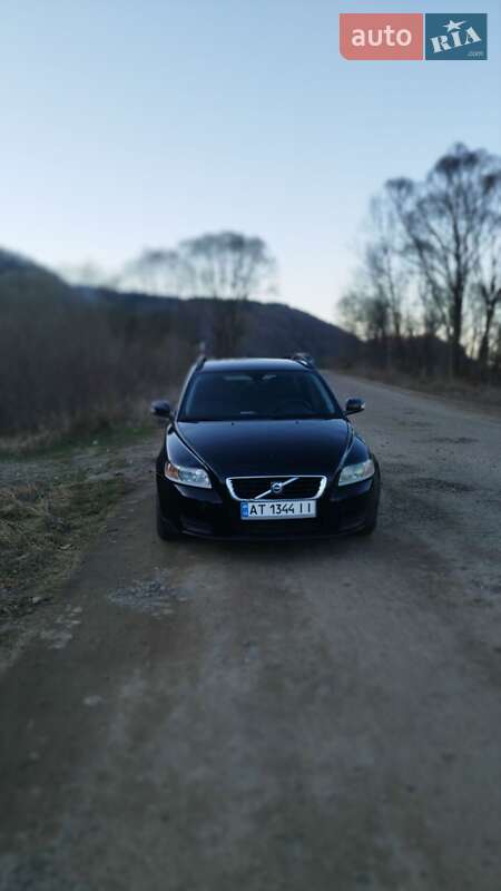 Volvo V50 (2008)