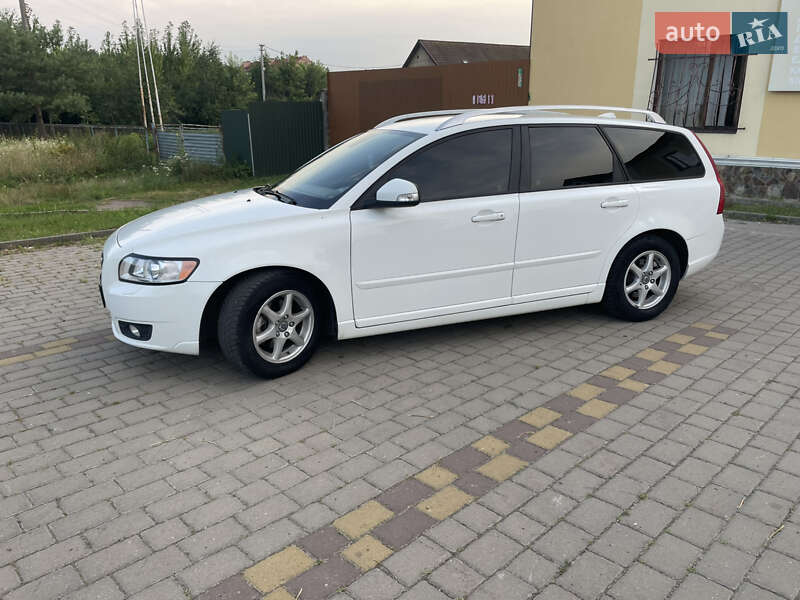 Volvo V50 (2011)