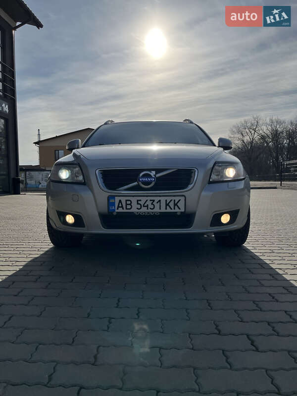 Volvo V50 (2010)