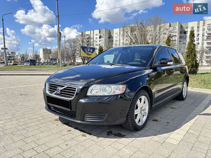 Volvo V50 (2009)