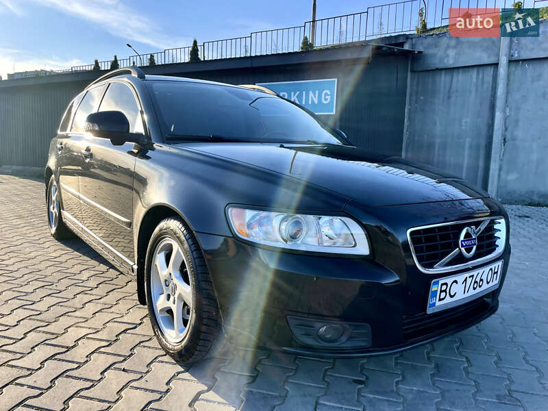 Volvo V50 (2011)