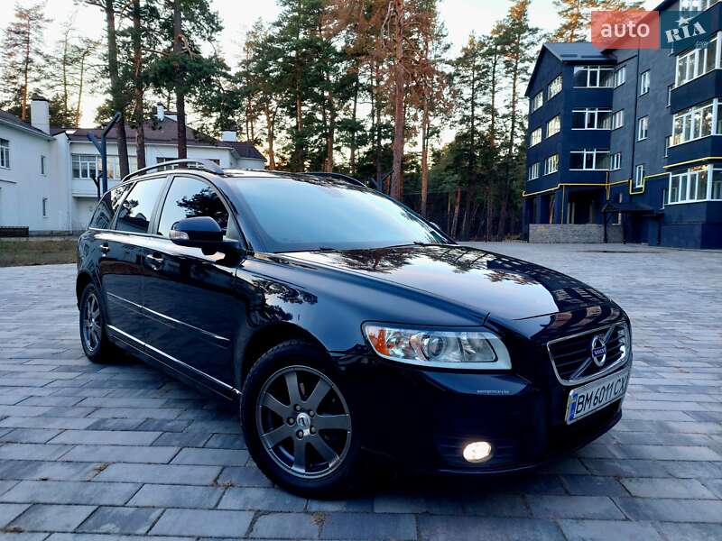 Volvo V50 (2010)