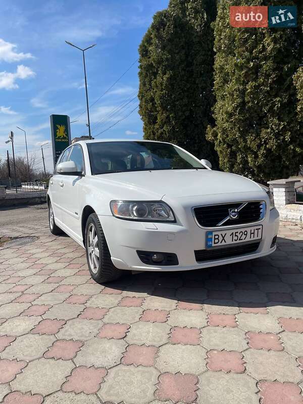 Volvo V50 (2009)