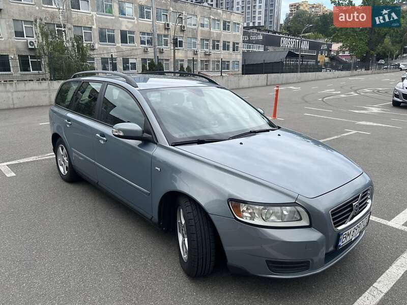 Volvo V50 (2009)