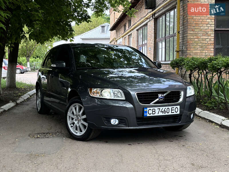 Volvo V50 (2009)
