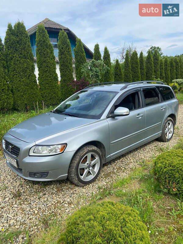 Volvo V50 (2010)