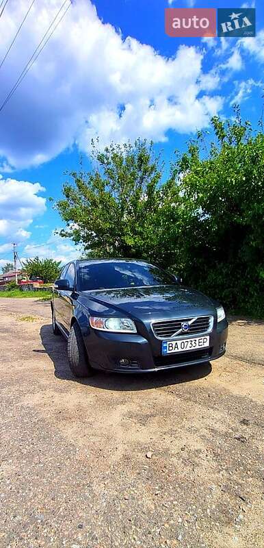 Volvo V50 (2009)
