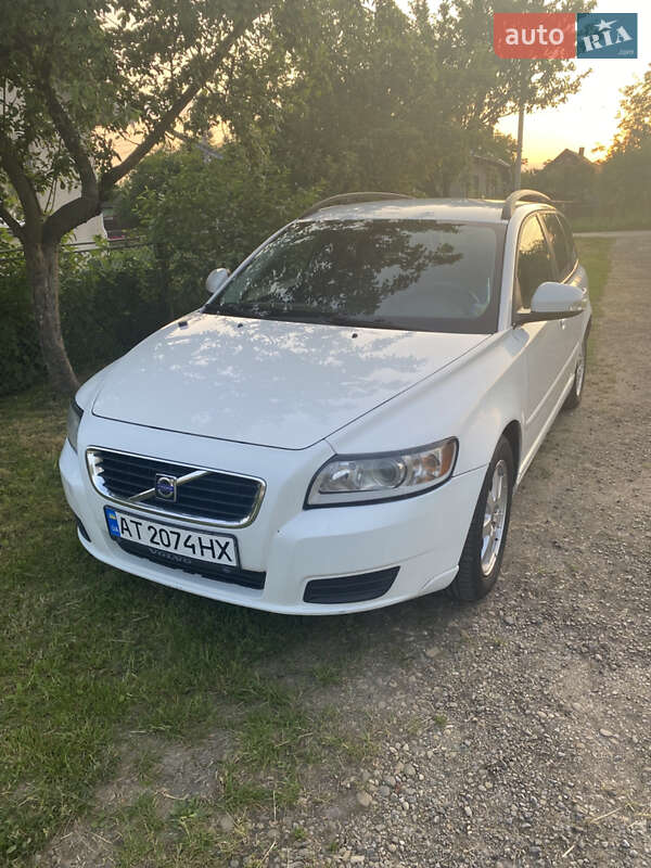 Volvo V50 (2010)