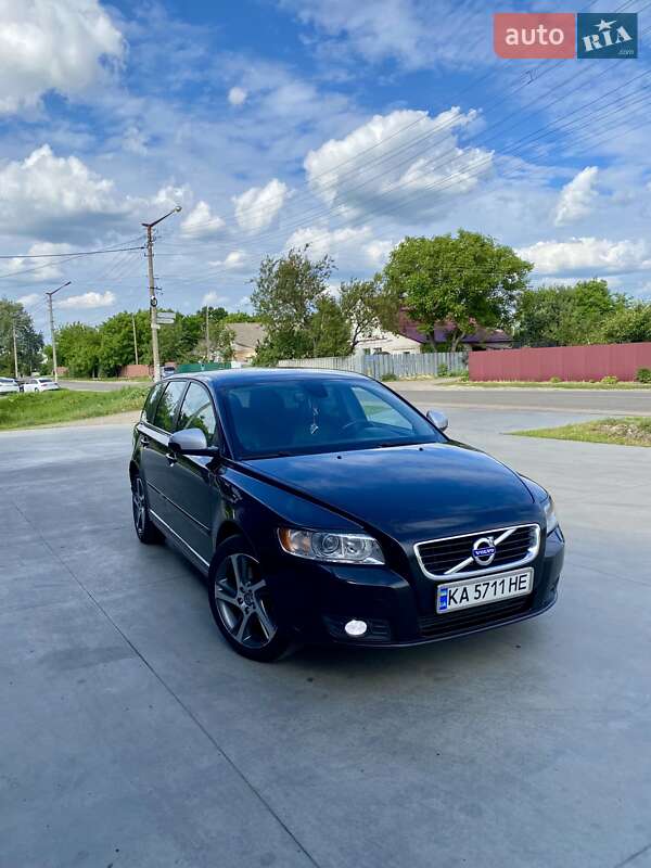 Volvo V50 (2011)
