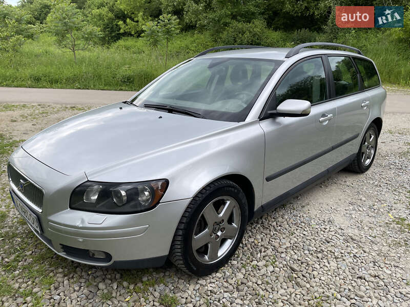 Volvo V50 (2004)