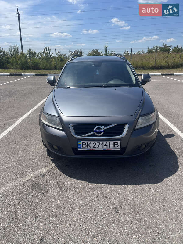 Volvo V50 (2010)