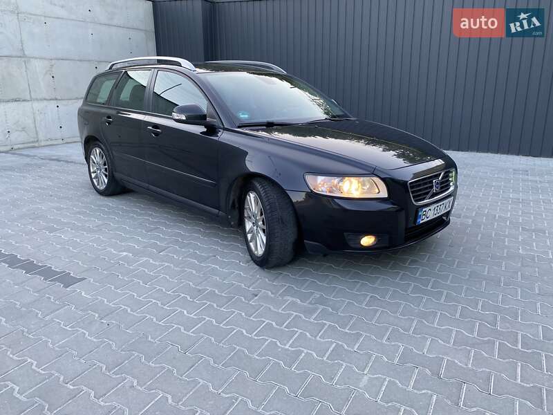 Volvo V50 (2009)
